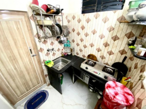 Stay near Chittaranjan Hospital Park Circus 2